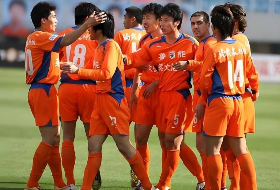 德甲MVP前腰确定2026年中超6月份夏窗，将跟鲁能正式签约，值得期待