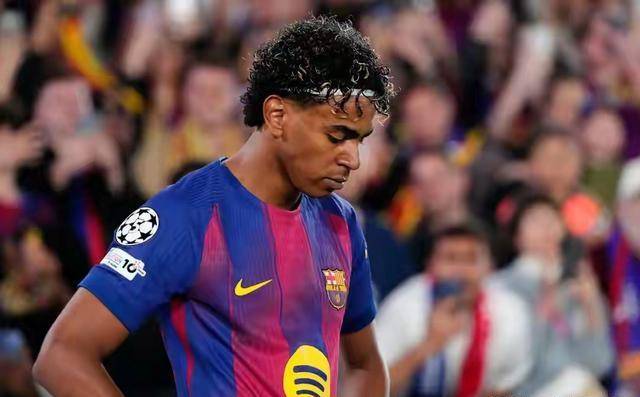 别吹新梅西了！16岁亚马尔被榨干，巴萨真正的灵魂是他？